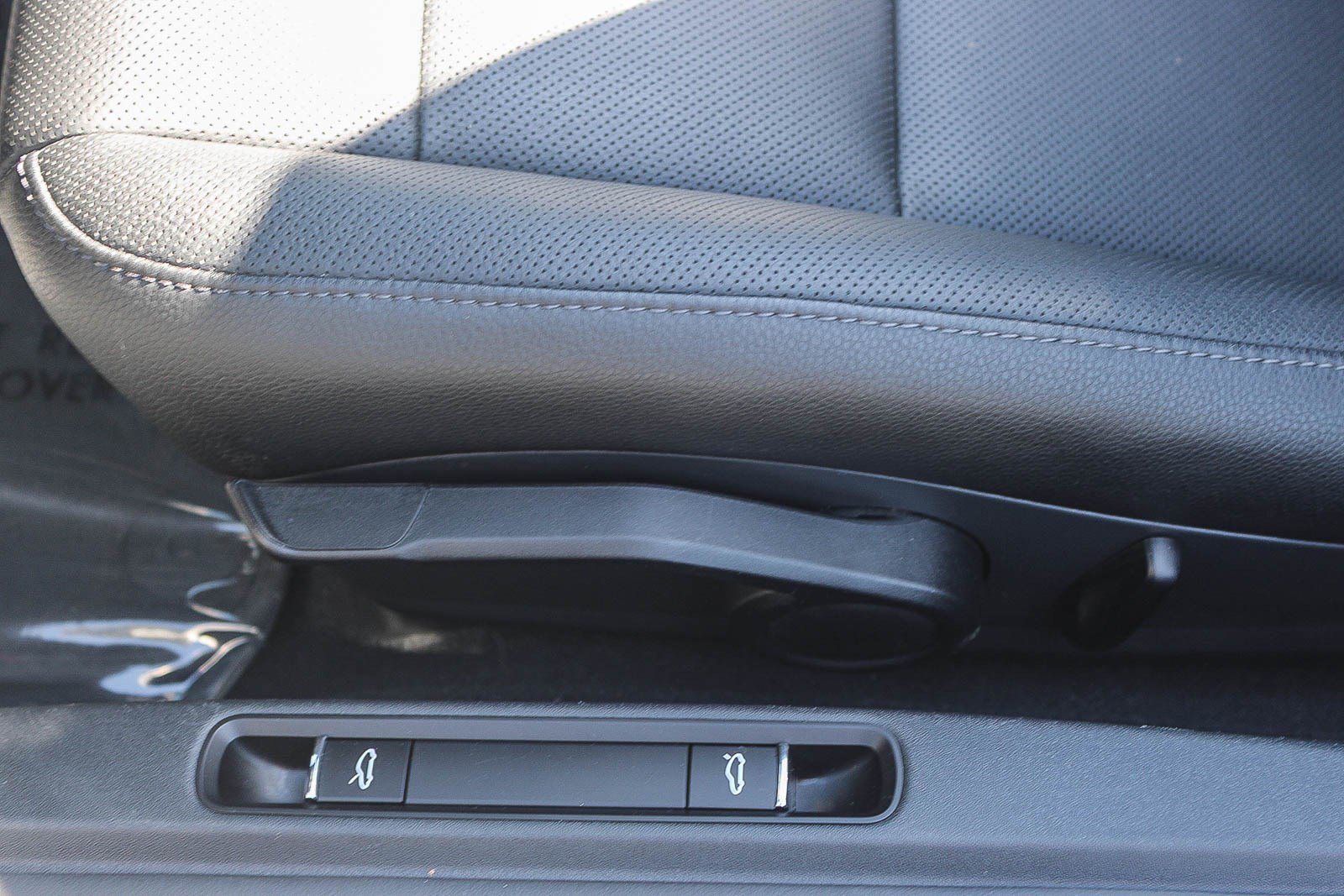 Used 2025 Porsche 718 Boxster image 27