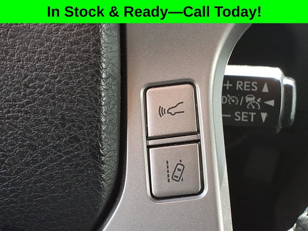 Used 2020 Toyota 4Runner SR5 image 28