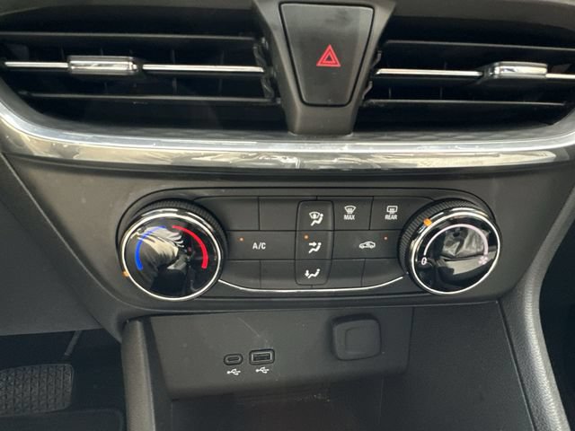 Certified 2024 Buick Encore GX Preferred w/ Advanced Technology Package FWD image 25