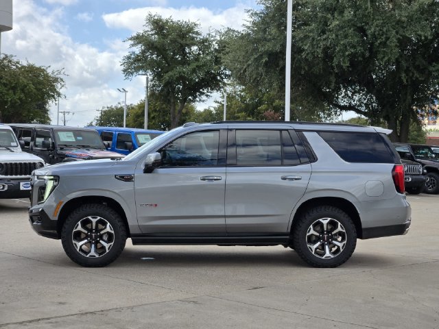 Used 2025 GMC Yukon AT4 w/ AT4 Premium Package AWD/4WD image 4