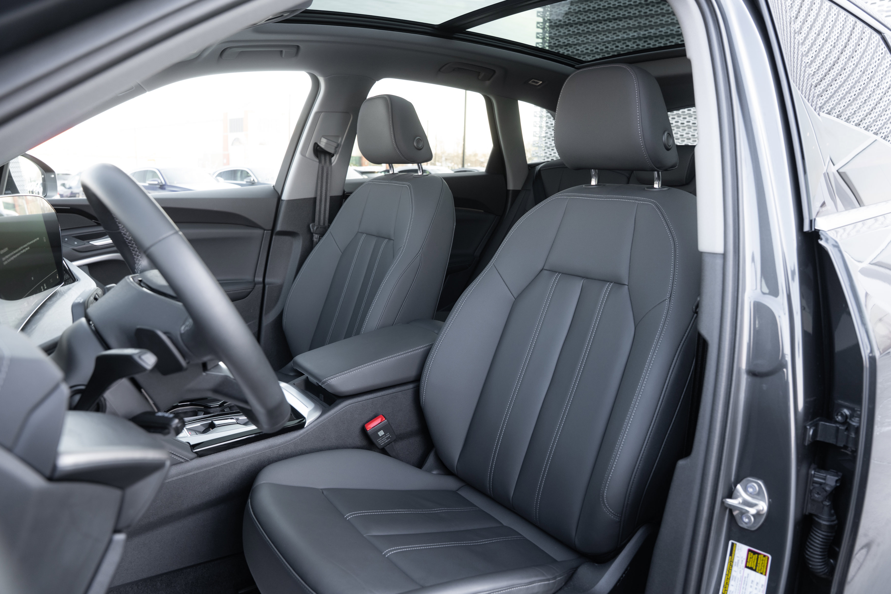 Certified 2025 Audi Q5 Premium w/ Convenience Package image 22