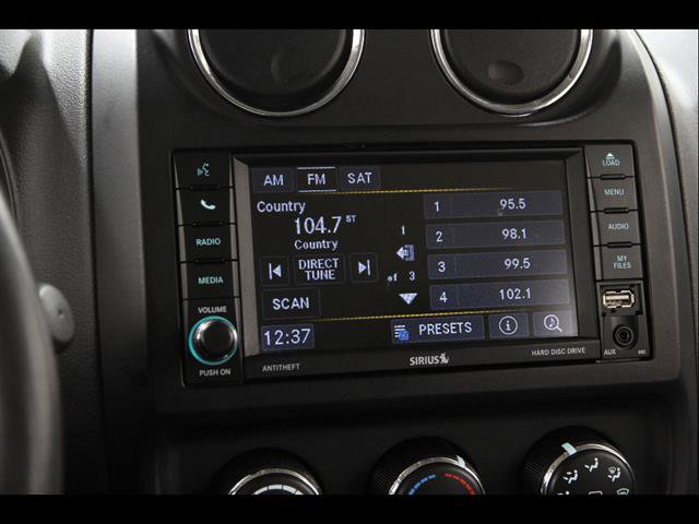Used 2017 Jeep Patriot High Altitude AWD/4WD image 10