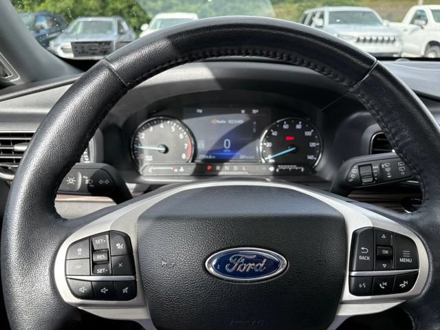 Used 2023 Ford Explorer Limited w/ Equipment Group 301A AWD/4WD image 20