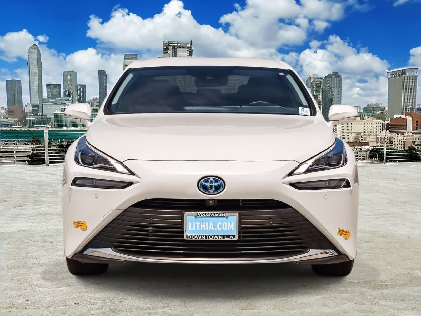 Used 2022 Toyota Mirai w/ Advanced Technology Package RWD image 2