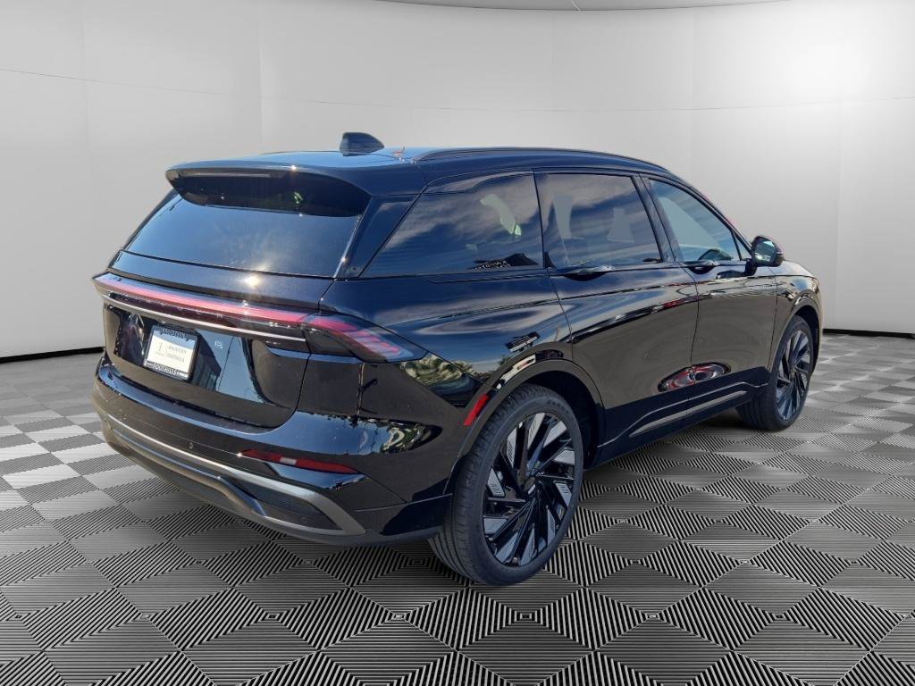 New 2026 Lincoln Nautilus Reserve w/ Jet Appearance Package AWD/4WD image 7