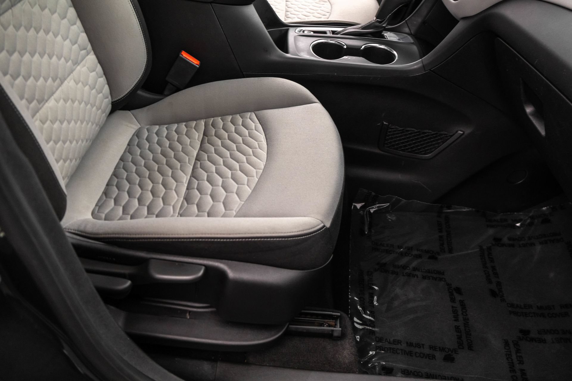 Used 2018 Chevrolet Equinox LS FWD image 40