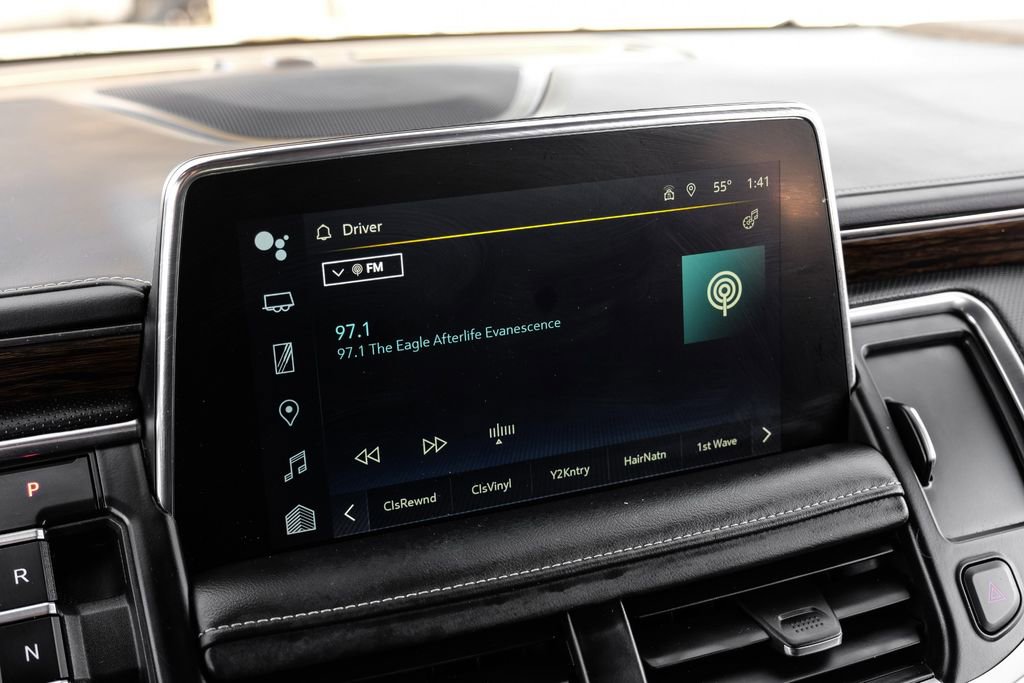 Used 2024 Chevrolet Suburban Premier image 25