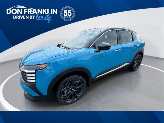 New 2025 Nissan Kicks SR w/ SR Premium Package