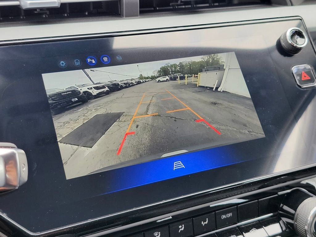 New 2027 Chevrolet Bolt LT FWD image 19