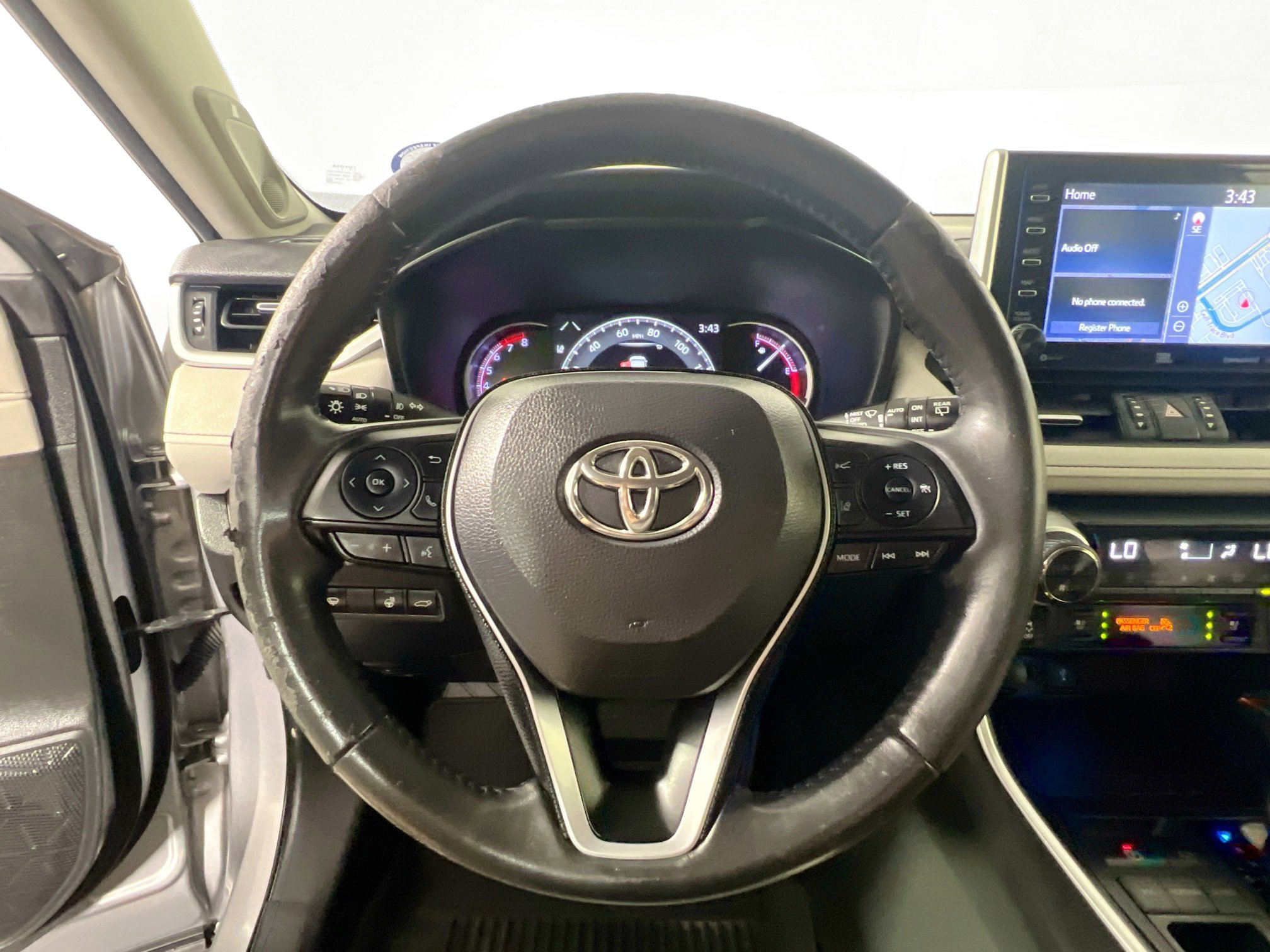 Used 2021 Toyota RAV4 Limited image 17