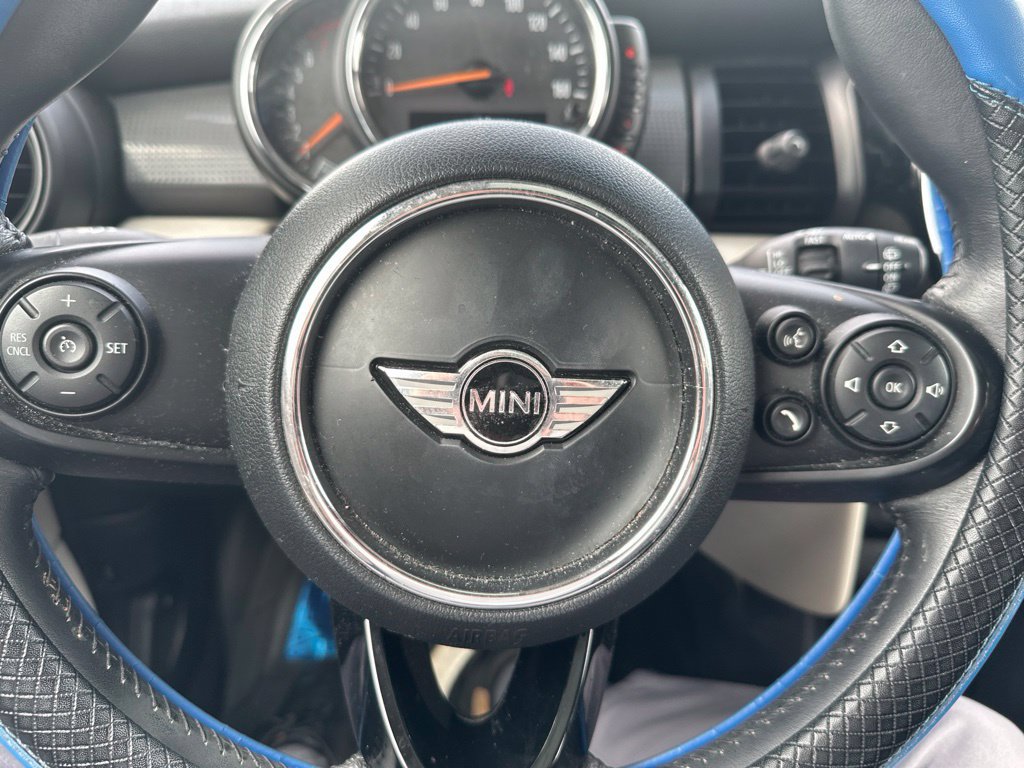 Used 2016 MINI Cooper 4-Door Hardtop FWD image 16