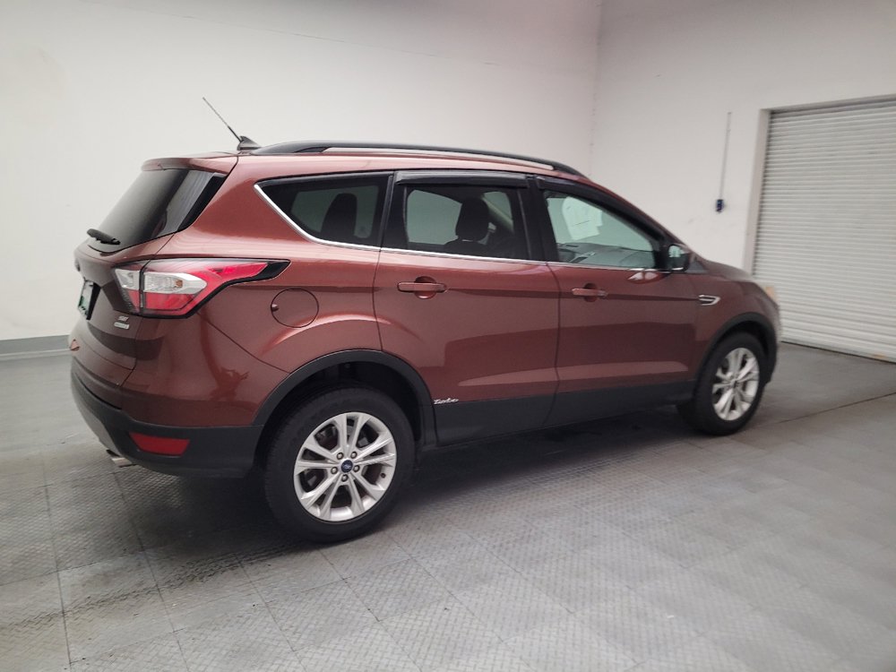 Used 2018 Ford Escape SE w/ SE Sync 3 Package FWD image 10
