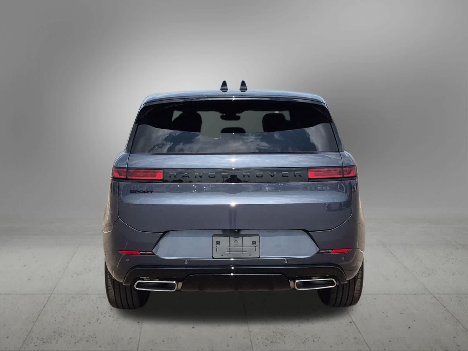 New 2027 Land Rover Range Rover Sport Dynamic SE AWD/4WD image 5