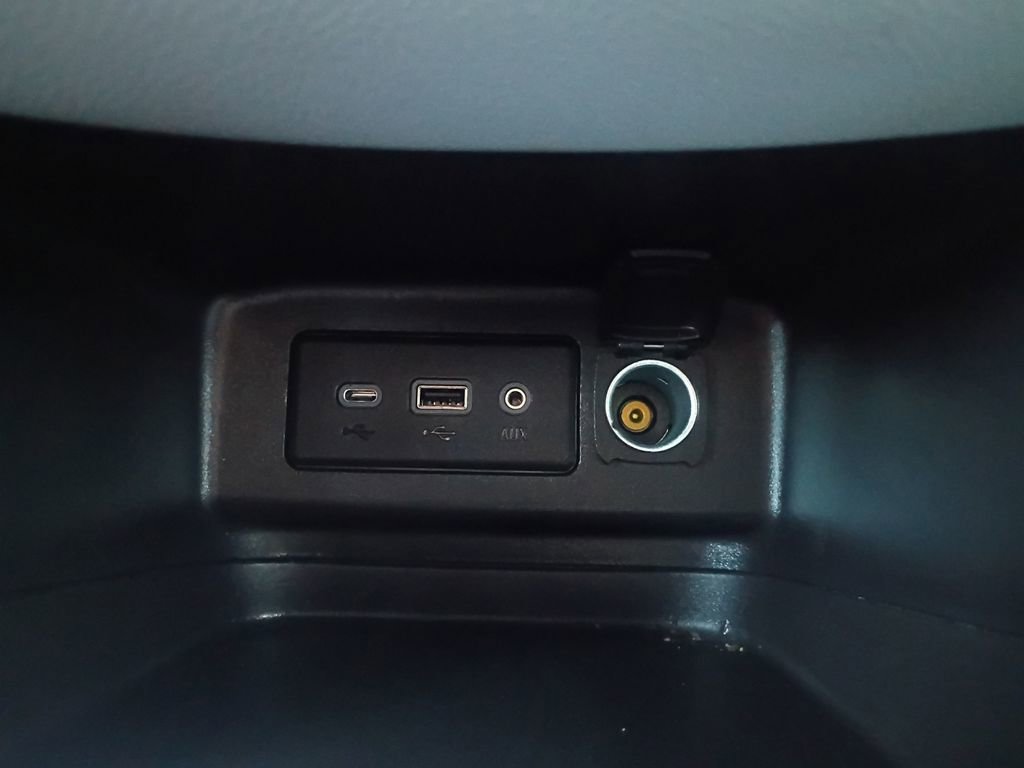 Used 2023 Chevrolet Equinox LS w/ LS Convenience Package image 6