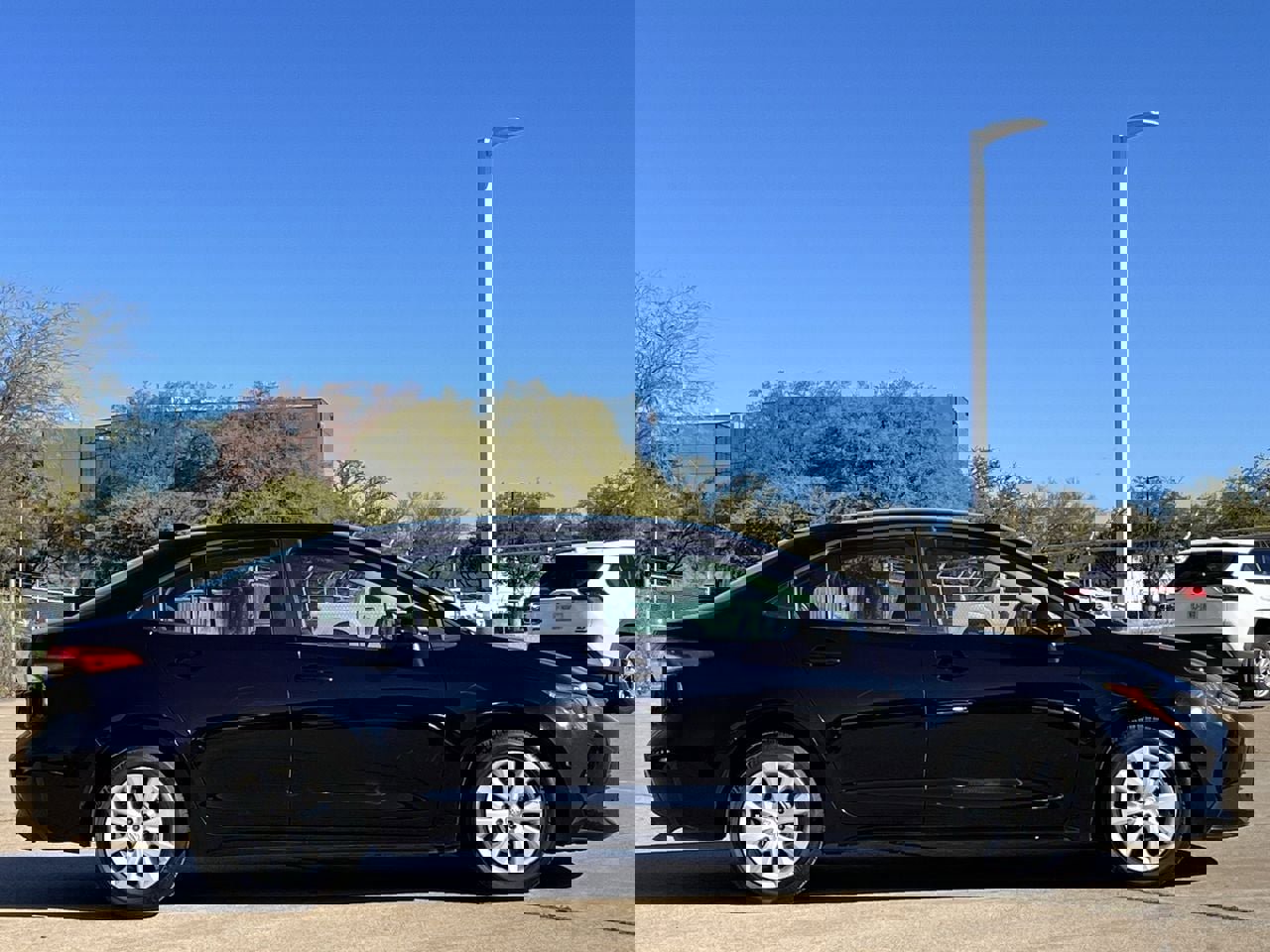 Used 2024 Toyota Corolla LE image 3