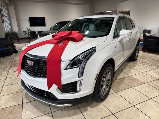 Used 2021 Cadillac XT5 Premium Luxury w/ LPO, Floor Liner Package image 2