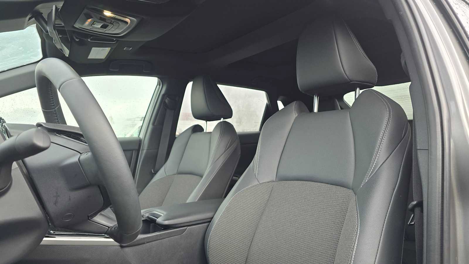 Used 2024 Toyota bZ4X XLE w/ Weather Package image 25