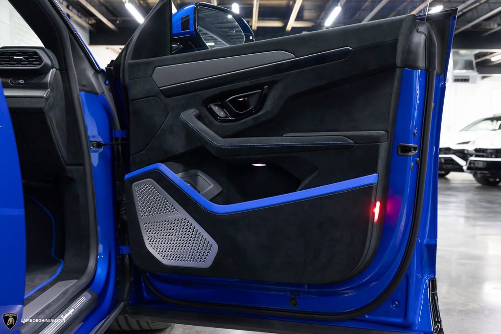 Used 2024 Lamborghini Urus Performante image 38