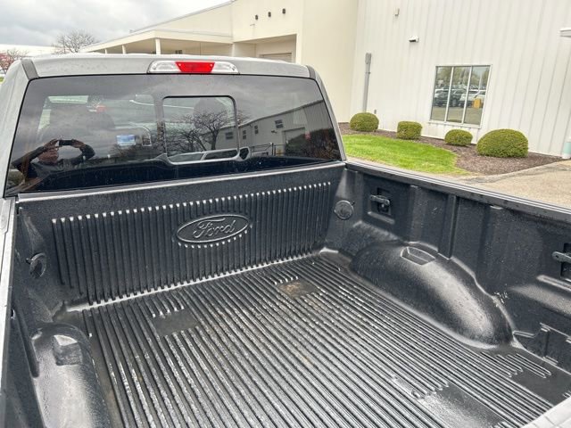 Used 2016 Ford F150 XLT w/ Equipment Group 302A Luxury image 4