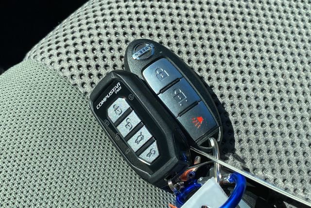 Used 2020 Nissan Frontier SV image 35