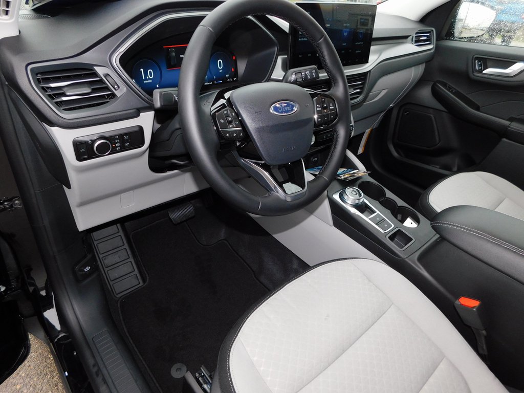 New 2026 Ford Escape Active w/ Active Premium Tech Pack AWD/4WD image 14