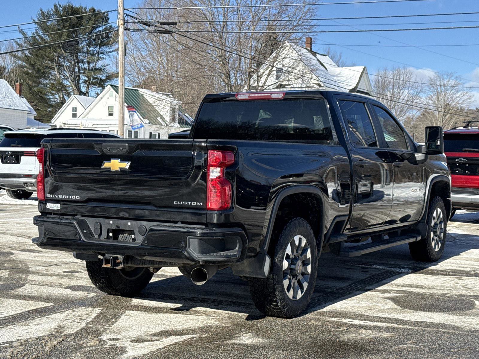 Used 2025 Chevrolet Silverado 2500 Custom w/ Custom Value Package AWD/4WD image 10
