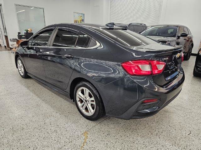 Used 2018 Chevrolet Cruze LT w/ Convenience Package FWD image 6