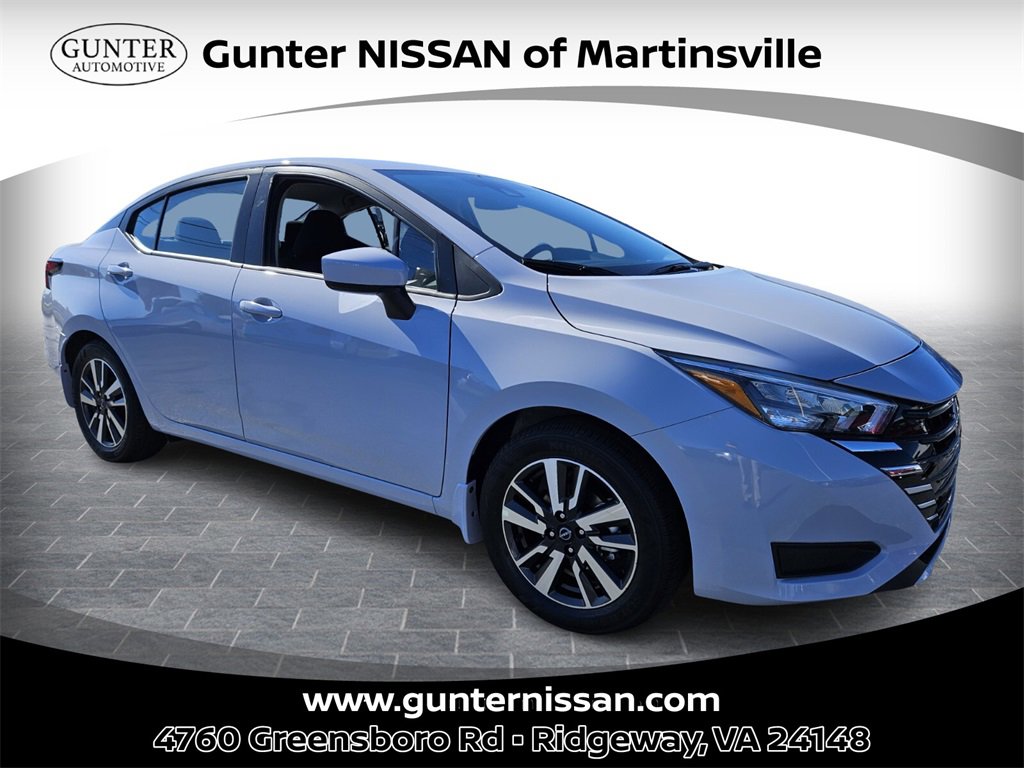 New 2025 Nissan Versa SV w/ Trunk Package