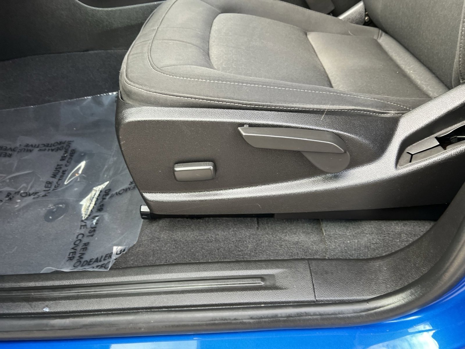 Used 2020 GMC Canyon SLE w/ SLE Convenience Package image 14