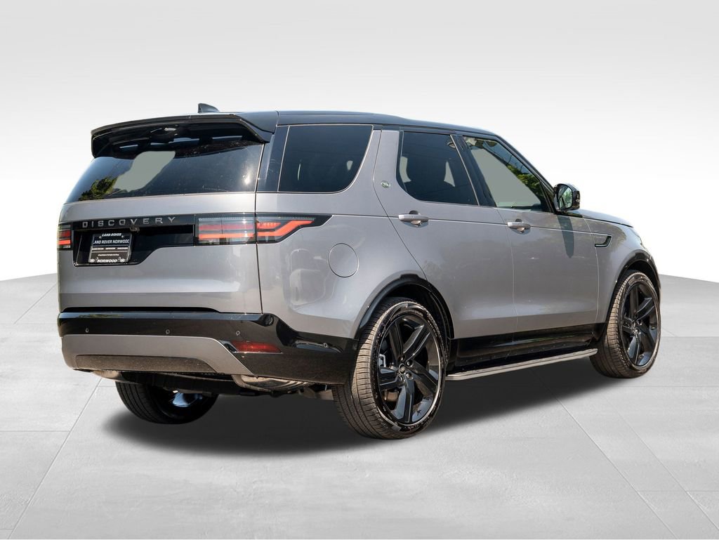 New 2025 Land Rover Discovery Dynamic SE image 4