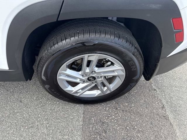 Certified 2025 Hyundai Tucson SE image 14