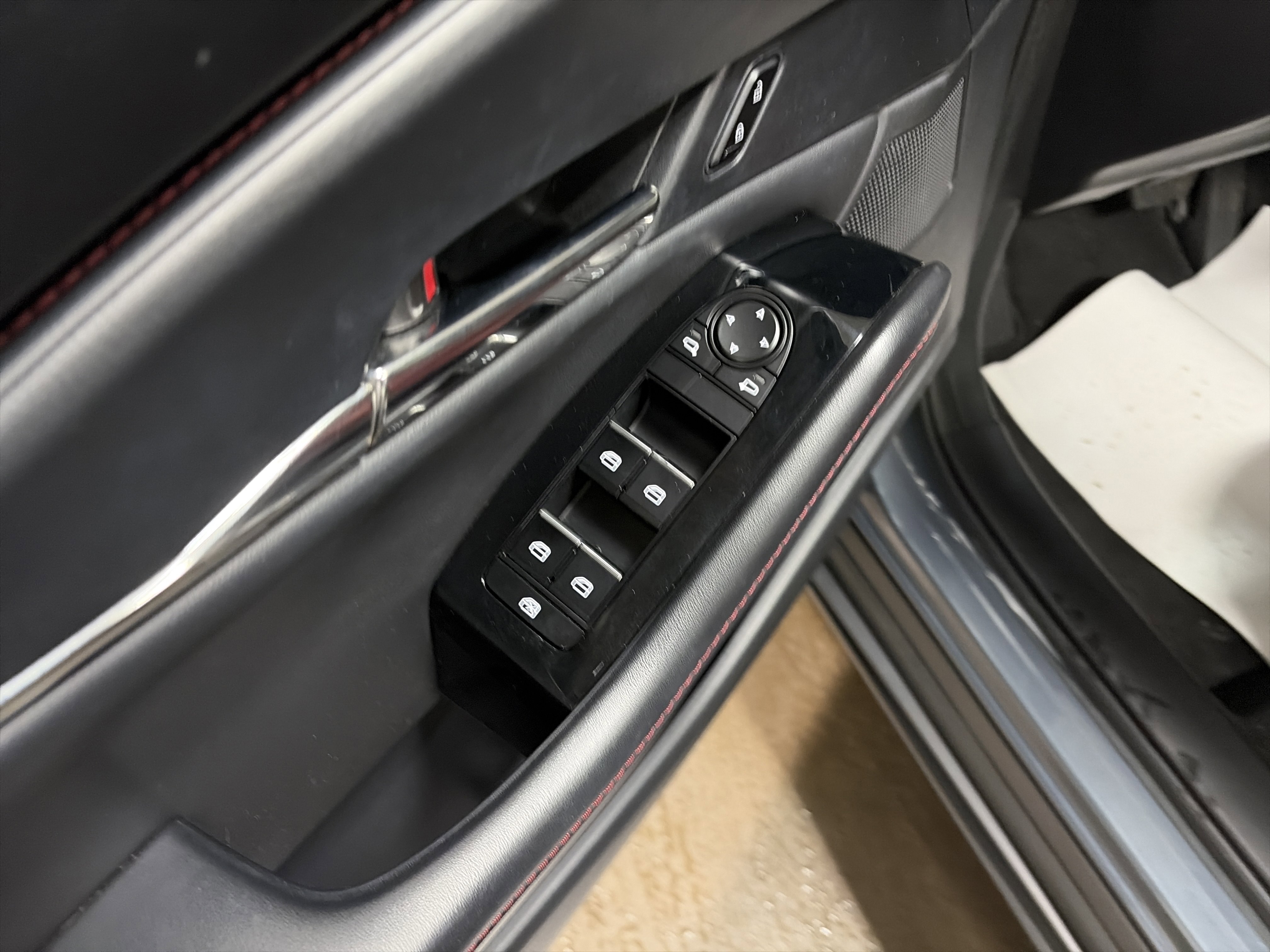 Used 2024 MAZDA CX-30 AWD 2.5 S w/ Preferred Package image 26