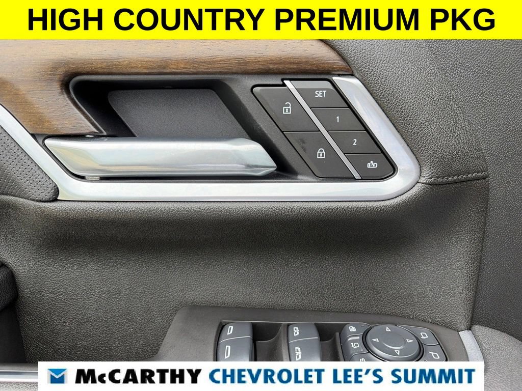 Used 2025 Chevrolet Silverado 2500 High Country w/ High Country Premium Package AWD/4WD image 55