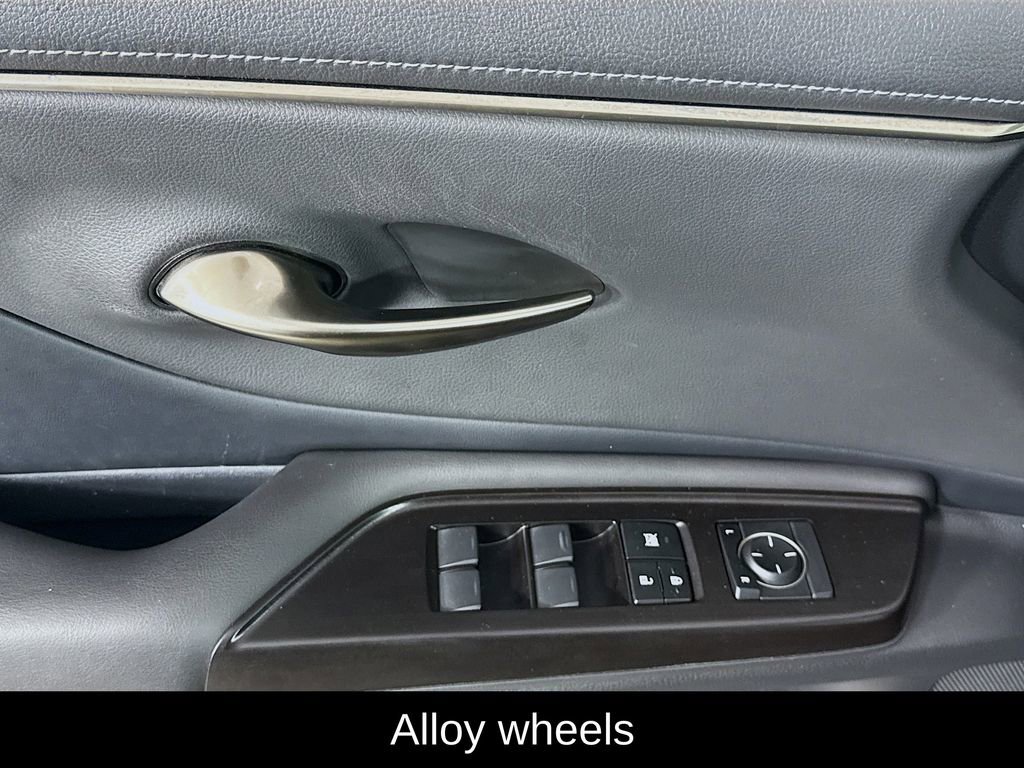 Used 2019 Lexus ES 350 Luxury image 16