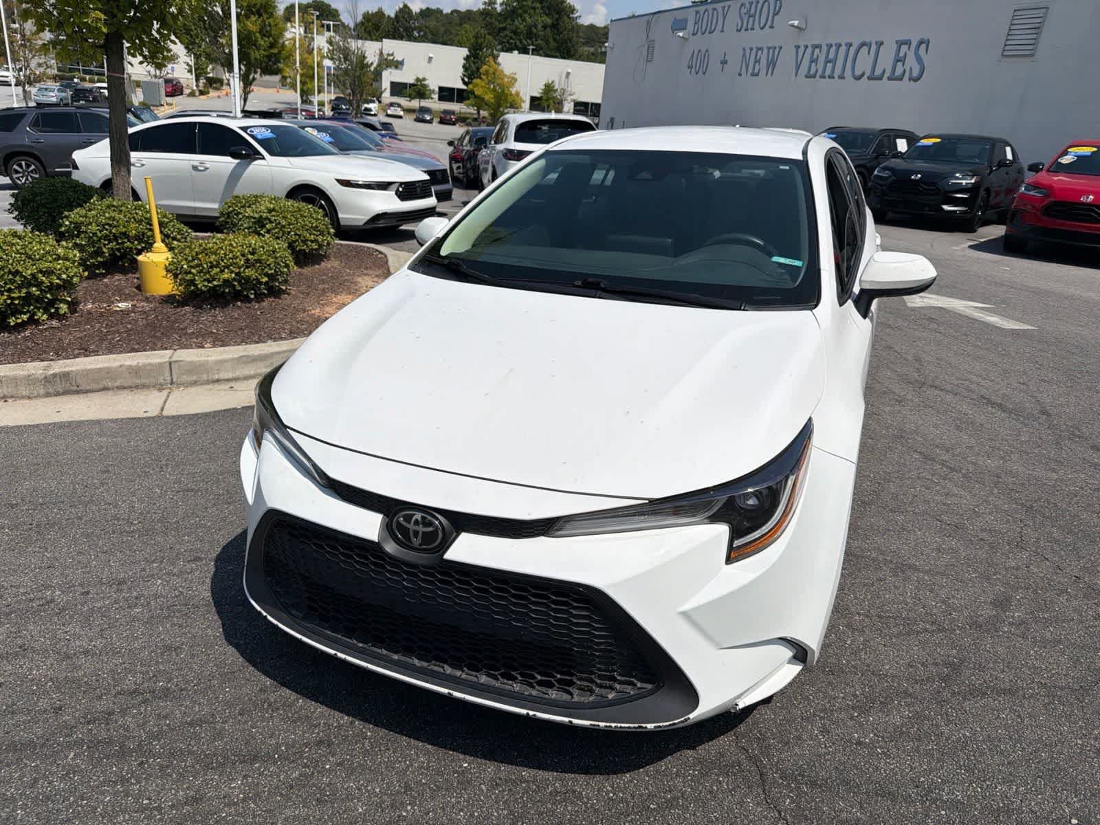 Used 2021 Toyota Corolla L FWD image 3