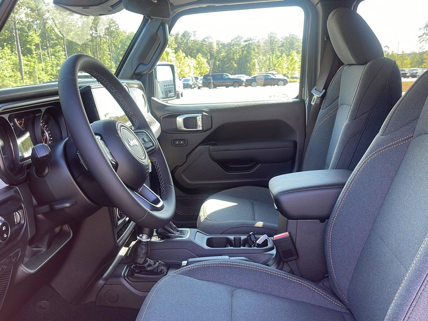 New 2026 Jeep Gladiator Sport AWD/4WD image 13