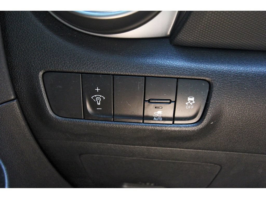 Certified 2023 Hyundai Kona SE w/ Cargo Package FWD image 22
