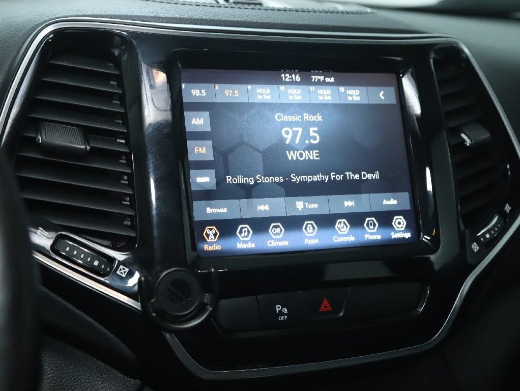 Used 2020 Jeep Cherokee Limited AWD/4WD image 26