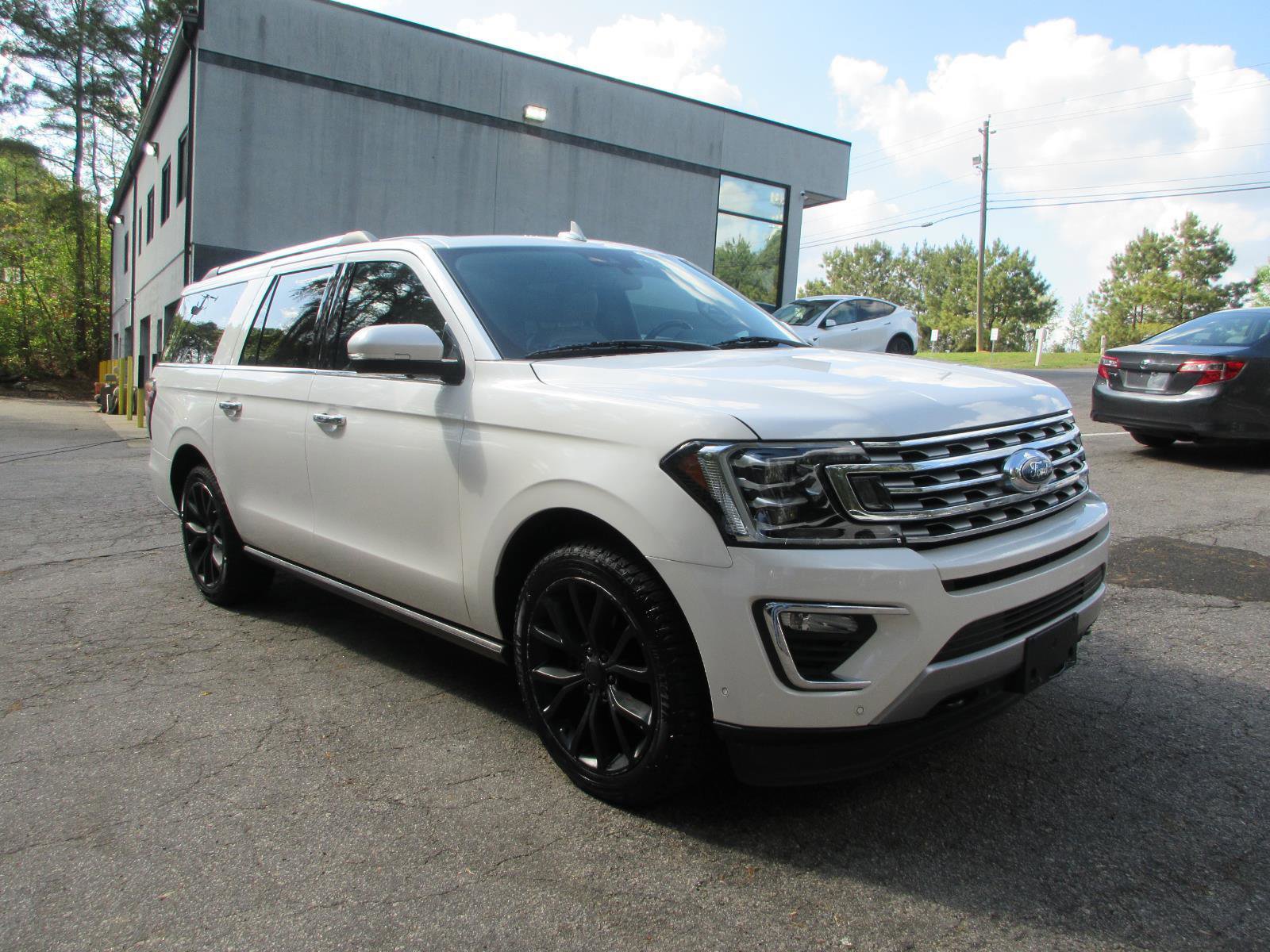 Used 2018 Ford Expedition Max Limited w/ Equipment Group 302A image 3