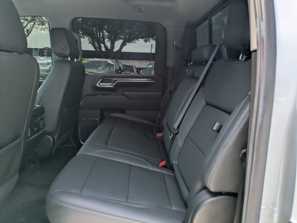 Used 2024 Chevrolet Silverado 3500 LTZ w/ LTZ Plus Package AWD/4WD image 15