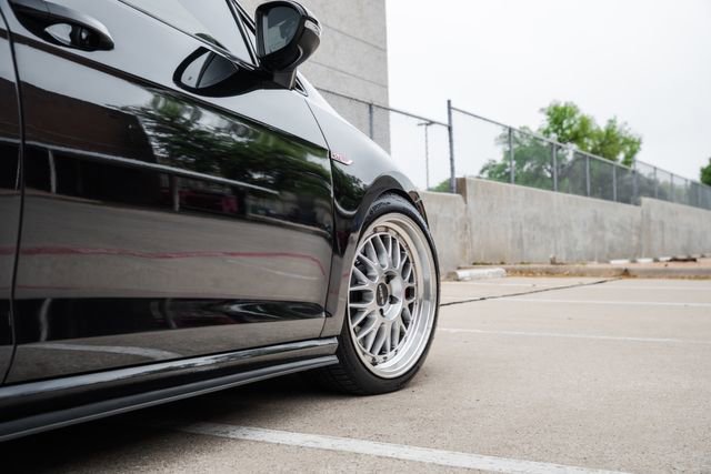 Used 2021 Volkswagen Golf S image 28