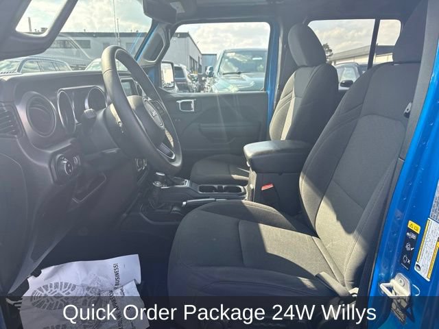 Used 2023 Jeep Gladiator Sport AWD/4WD image 18