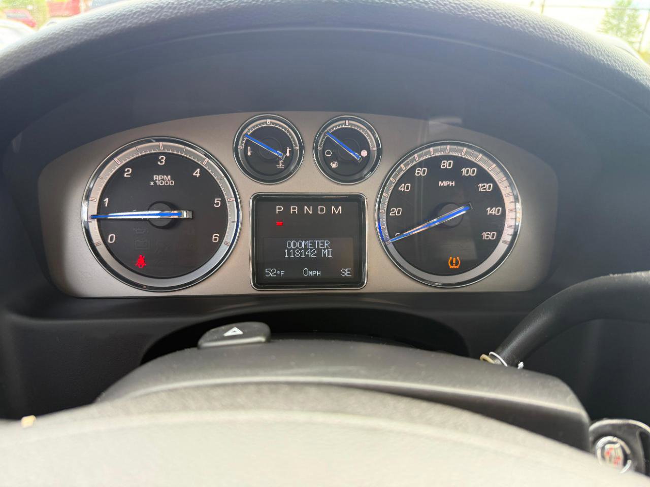 Used 2012 Cadillac Escalade Luxury AWD/4WD image 28