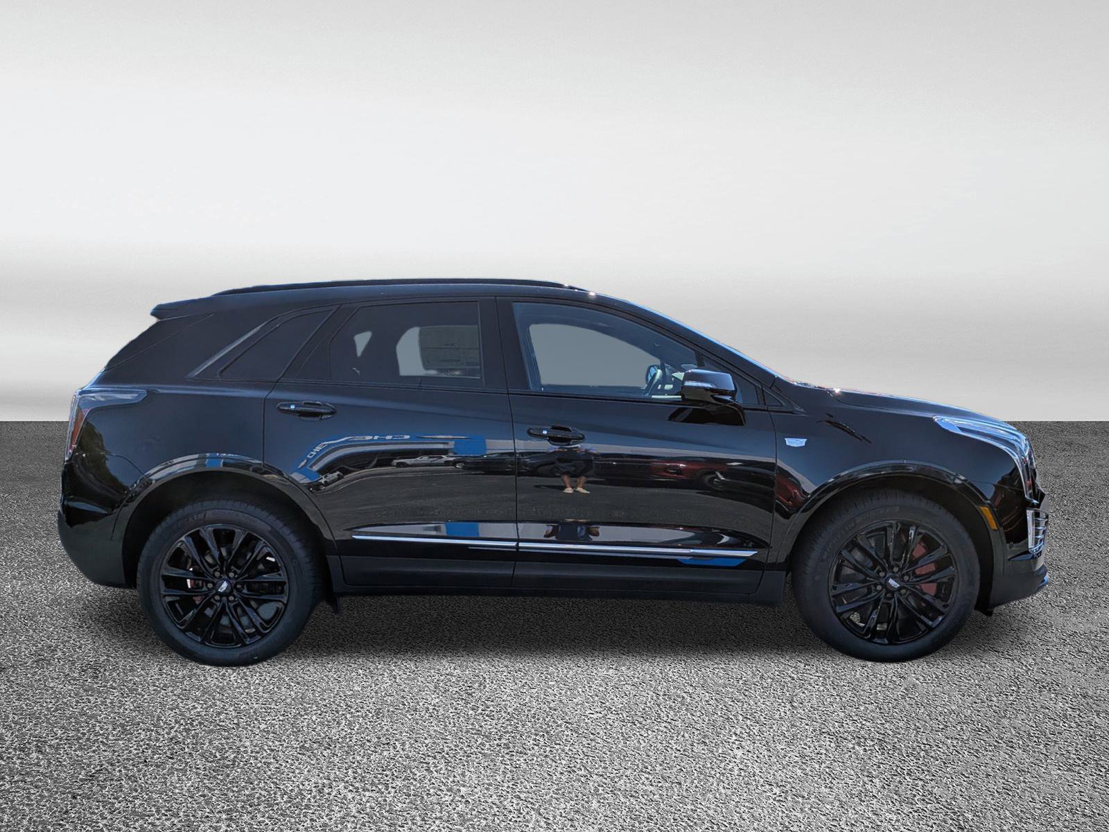 New 2025 Cadillac XT5 Sportv w/ LPO, Blue Accent Package AWD/4WD image 23