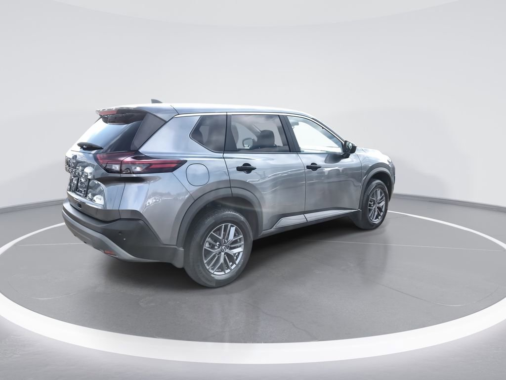 Used 2023 Nissan Rogue S image 8