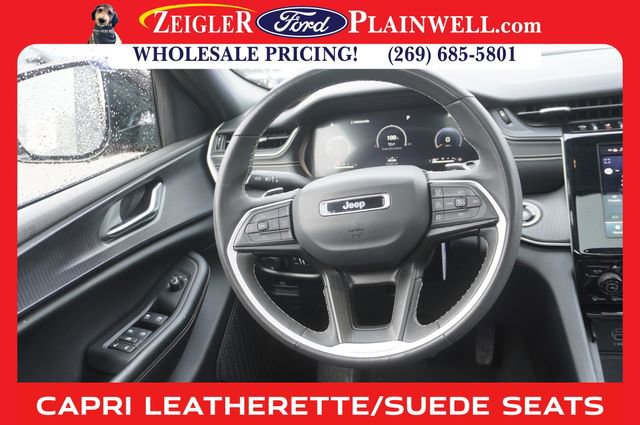 Used 2023 Jeep Grand Cherokee L Laredo image 16