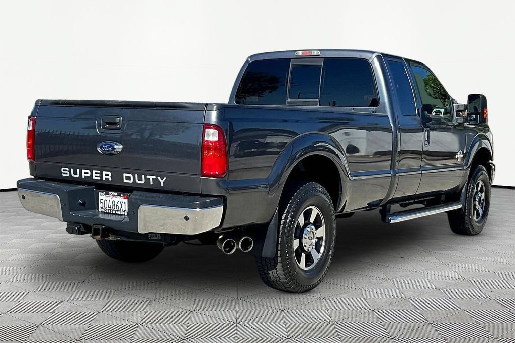 Used 2015 Ford F250 Lariat w/ Lariat Interior Package AWD/4WD image 6