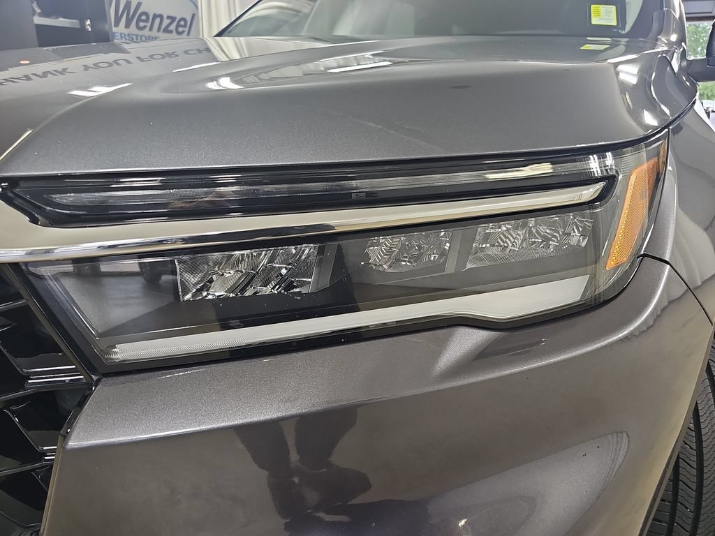 Used 2023 Honda Pilot Elite image 39