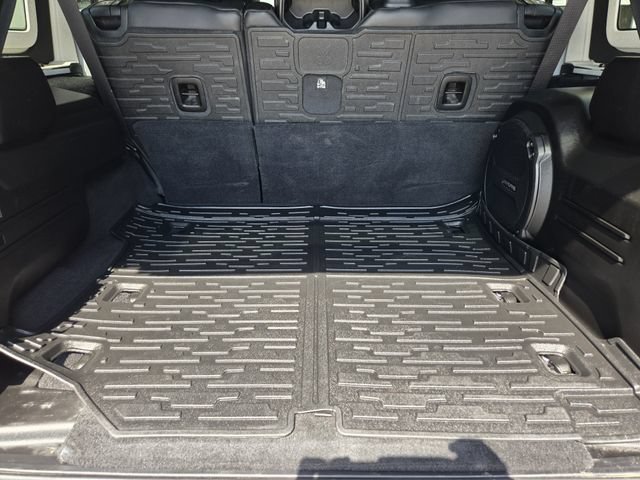Certified 2026 Jeep Wrangler Unlimited Rubicon AWD/4WD image 42