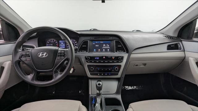 Used 2017 Hyundai Sonata SE image 22